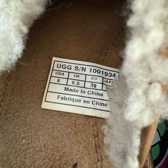 UGG Australia Leather Mules w/ Wool details and Genuine Sheepskin lining! EUC - Picture 4 of 10